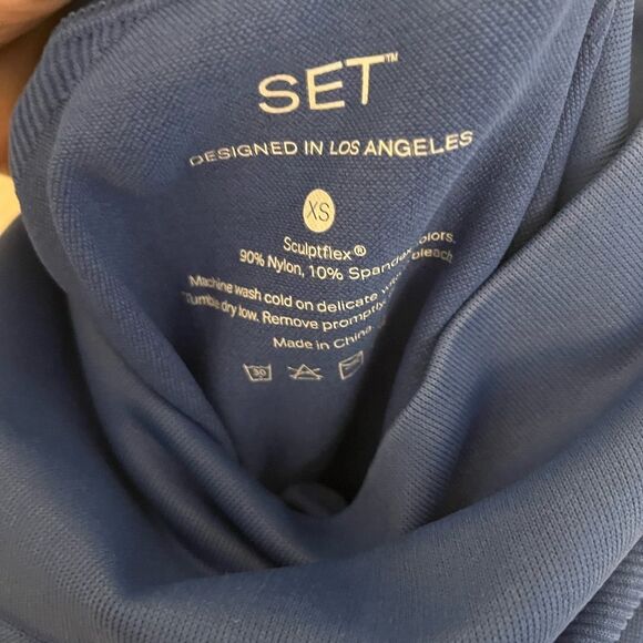 Set Sculptflex Blue Leggings, size XS, inseam about‎ 22.5” - Picture 5 of 9